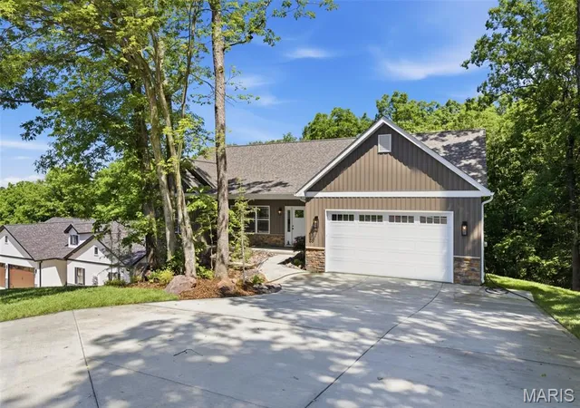 Homes for sale in Foristell, MO | 658 Mahogany Dr, Foristell, MO 63348 | MLS# MIS26034502