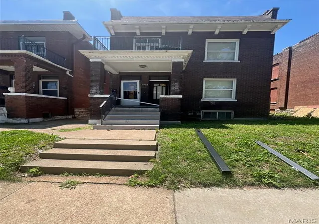 Photo 1 of Sale Pending at 4142 W Kossuth Ave, St Louis, MO 63115 | MLS# MIS26034512 | Listing updated on 2026-09-05