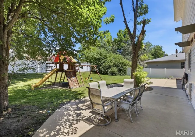 3rd image of 14335 Lake Tahoe Dr, Chesterfield, MO 63017 | MLS# MIS26034531