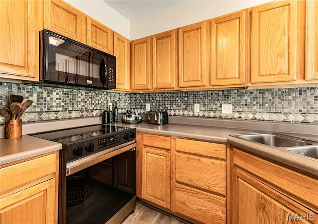 Homes for sale in Byrnes Mill, MO | 6688 Upper Byrnes Mill Rd, Byrnes Mill, MO 63051 | MLS# MIS26034540