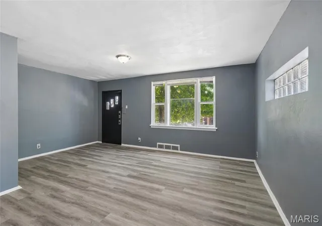 Photo 1 of Single family home for sale at 837 Wall St, Saint Louis, MO 63147 | MLS# MIS26034546 | Listing updated on 2026-10-06