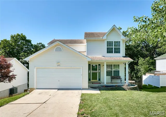 Homes for sale in Fenton, MO | 698 Walnut Rdg, Fenton, MO 63026 | MLS# MIS26034555