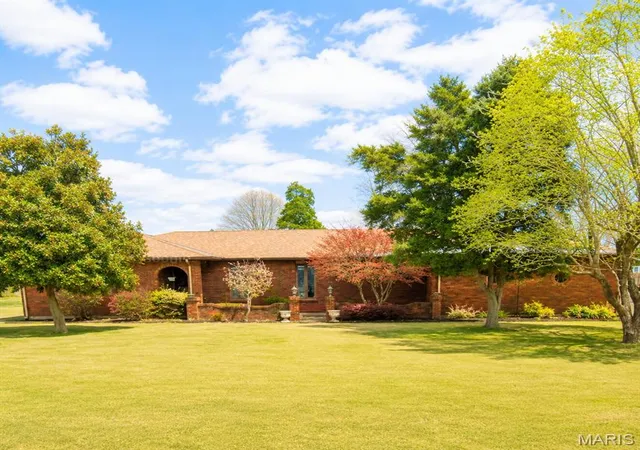 Homes for sale in Sikeston, MO | 124 David Dr, Sikeston, MO 63801 | MLS# MIS26034559