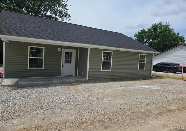 Homes for sale in Eolia, MO | 201 Golden Ct, Eolia, MO 63344 | MLS# MIS26034584