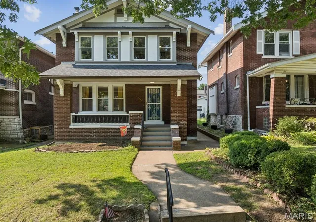 Single family home for sale at 3146 Geyer Ave, Saint Louis, MO 63104 | MLS# MIS26034597