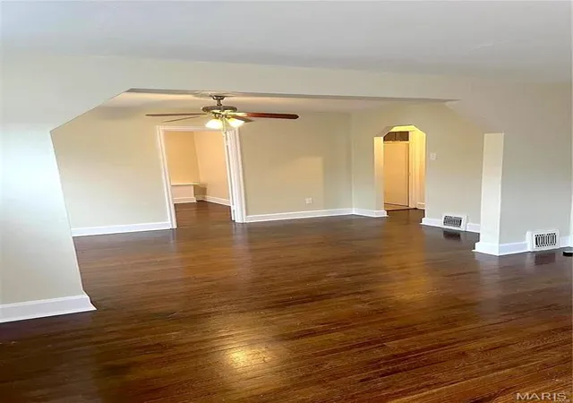 Homes for sale in Jennings, MO | 5419 College Ave, Jennings, MO 63136 | MLS# MIS26034606