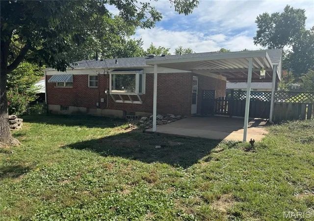 Photo 2 of Single family home for sale at 1705 Bradshaw Dr, Saint Louis, MO 63136 | MLS# MIS26034619 | Listing updated on 2026-10-03
