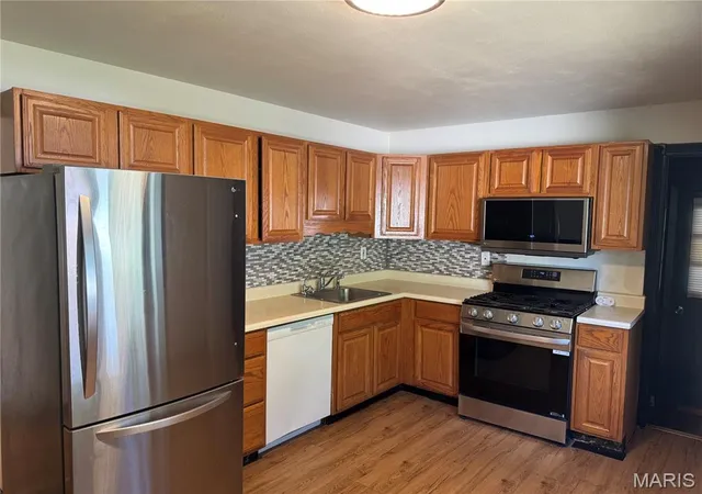 Photo 3 of Single family home for sale at 1705 Bradshaw Dr, Saint Louis, MO 63136 | MLS# MIS26034619 | Listing updated on 2026-10-03
