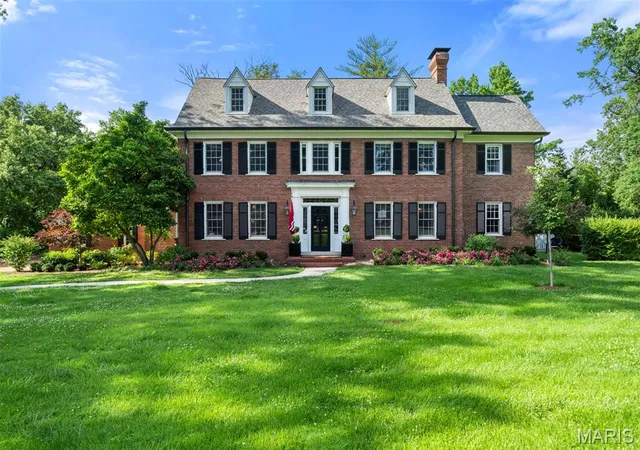 1st image of 5 Ridgewood St, Ladue, MO 63124 | MLS# MIS26034640