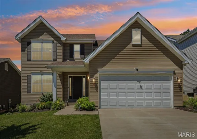 Homes for sale in Fenton, MO | 819 Cedar Bluff Wy, Fenton, MO 63026 | MLS# MIS26034689
