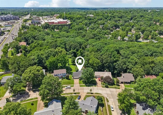 Homes for sale in Manchester, MO | 987 Century Oaks Dr, Manchester, MO 63021 | MLS# MIS26034703