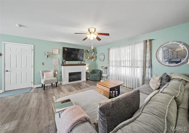 Homes for sale in St James, MO | 1017 Amanda St, St James, MO 65559 | MLS# MIS26034704