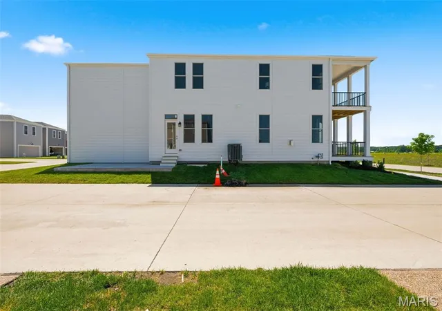 58th image of 4200 Marais Temps Clair Dr, Saint Charles, MO 63301 | MLS# MIS26034707