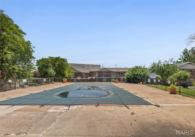 Homes for sale in Saint Louis, MO | 6934 Colonial Woods Dr #89, Saint Louis, MO 63129 | MLS# MIS26034712