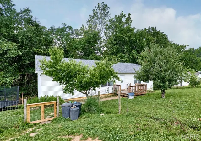 Homes for sale in Elsberry, MO | 400 Julie Ct, Elsberry, MO 63343 | MLS# MIS26034717