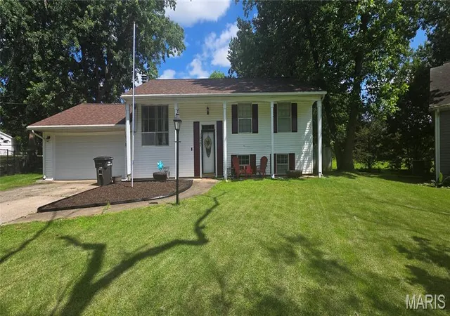Homes for sale in Carbondale, IL | 1027 W Willow, Carbondale, IL 62901 | MLS# MIS26034732