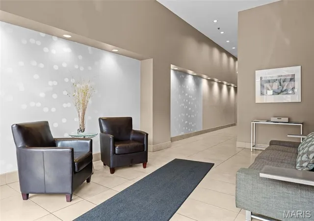 Photo 3 of Condo for sale at 9 N Euclid Ave #610, Saint Louis, MO 63108 | MLS# MIS26034736 | Listing updated on 2026-08-23