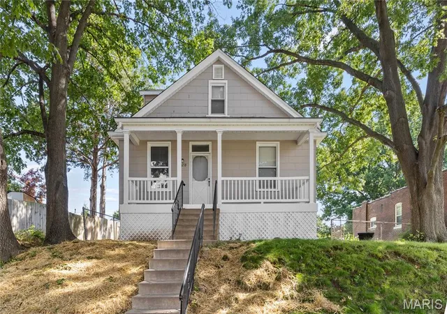 Photo 3 of Single family home for sale at 3653 Upton St St, Saint Louis, MO 63116 | MLS# MIS26034768 | Listing updated on 2026-06-17