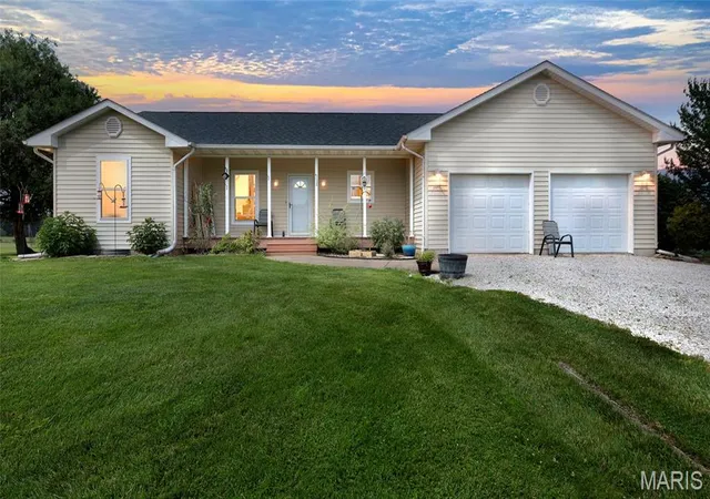 Homes for sale in Curryville, MO | 19220 Pike 459, Curryville, MO 63339 | MLS# MIS26034774