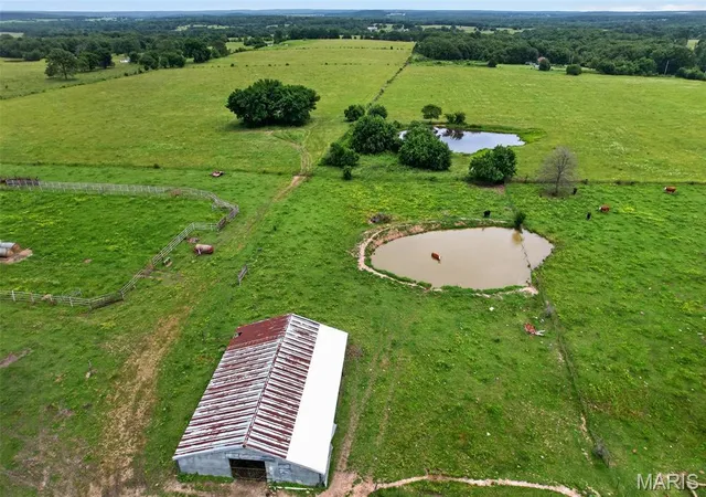Homes for sale in Stoutland, MO | 1044 Pritchett Rd, Stoutland, MO 65567 | MLS# MIS26034775