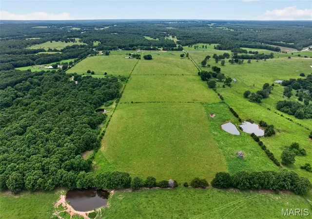 Homes for sale in Stoutland, MO | 1044 Pritchett Rd, Stoutland, MO 65567 | MLS# MIS26034775