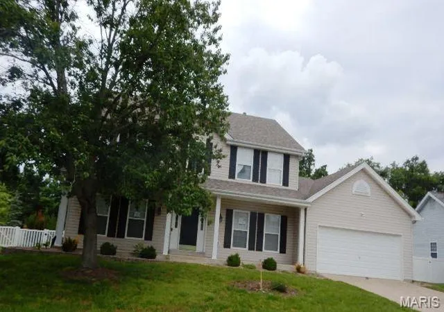 2nd image of 887 Home Park Dr, St Peters, MO 63376 | MLS# MIS26034814