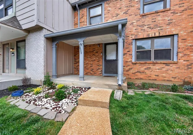 Homes for sale in Ballwin, MO | 2358 Hidden Meadow Ln, Ballwin, MO 63021 | MLS# MIS26034824