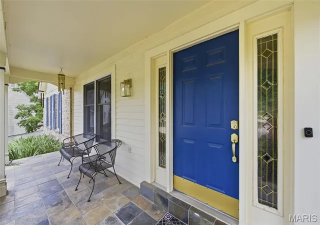 2nd image of 201 W Manor Dr Dr, Chesterfield, MO 63017 | MLS# MIS26034856