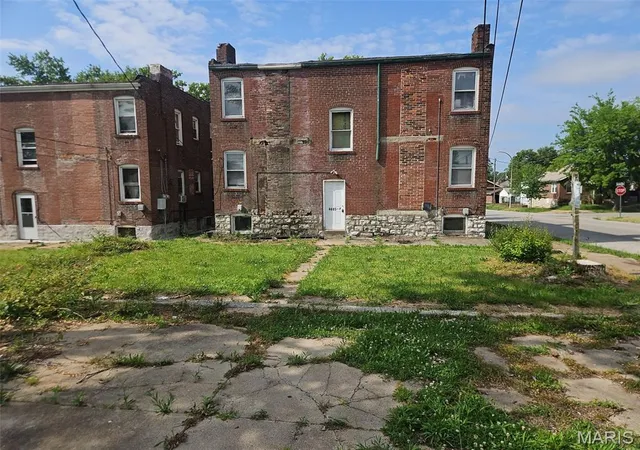 3rd image of 4685 Kossuth Ave, St Louis, MO 63115 | MLS# MIS26034890