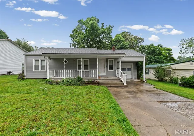 Homes for sale in Cape Girardeau, MO | 2753 Chrysler St, Cape Girardeau, MO 63701 | MLS# MIS26034894