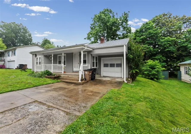 Homes for sale in Cape Girardeau, MO | 2753 Chrysler St, Cape Girardeau, MO 63701 | MLS# MIS26034894