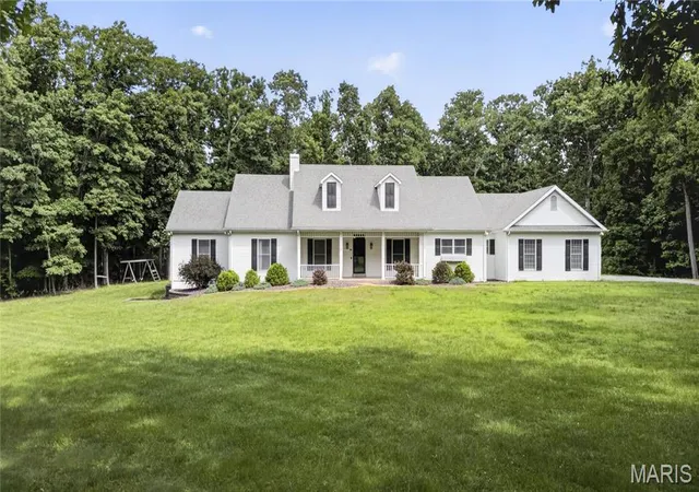 4th image of 2 Woodridge Dr, Defiance, MO 63341 | MLS# MIS26034897