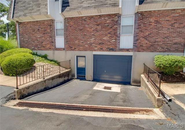 40th image of 1916 W Delmar Ave #F, Godfrey, IL 62035 | MLS# MIS26034909