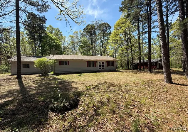 Homes for sale in Licking, MO | 16558 Hwy Bb, Licking, MO 65542 | MLS# MIS26034918