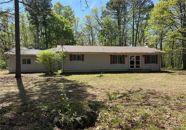 Homes for sale in Licking, MO | 16558 Hwy Bb, Licking, MO 65542 | MLS# MIS26034918