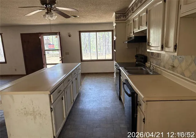 Homes for sale in Licking, MO | 16558 Hwy Bb, Licking, MO 65542 | MLS# MIS26034918