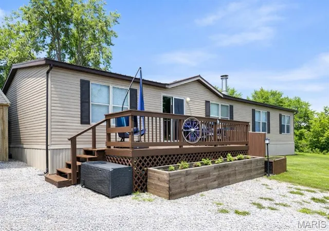 Homes for sale in Troy, MO | 105 Mobile Manor Dr, Troy, MO 63379 | MLS# MIS26034921