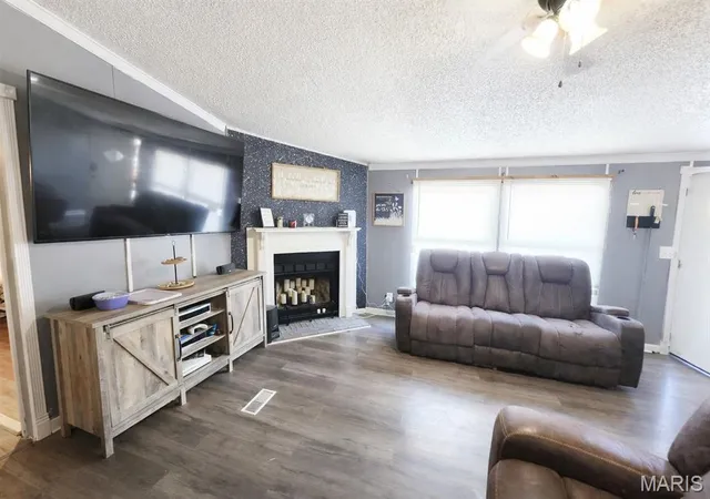 3rd image of 105 Mobile Manor Dr, Troy, MO 63379 | MLS# MIS26034921