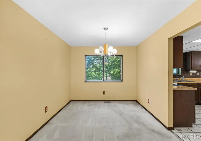 4th image of 12787 Parkway Estates Dr, St Louis, MO 63146 | MLS# MIS26034935
