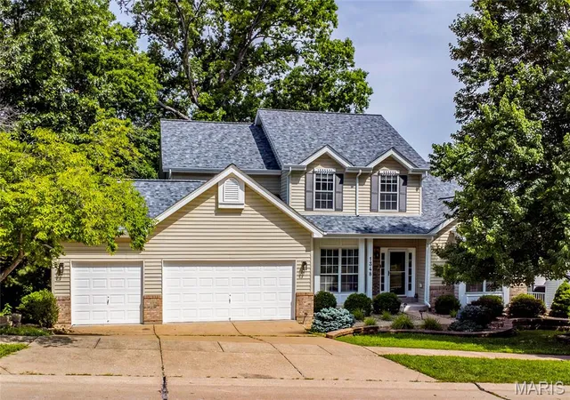 Homes for sale in Ballwin, MO | 1348 Richland Meadows Dr, Ballwin, MO 63021 | MLS# MIS26034971