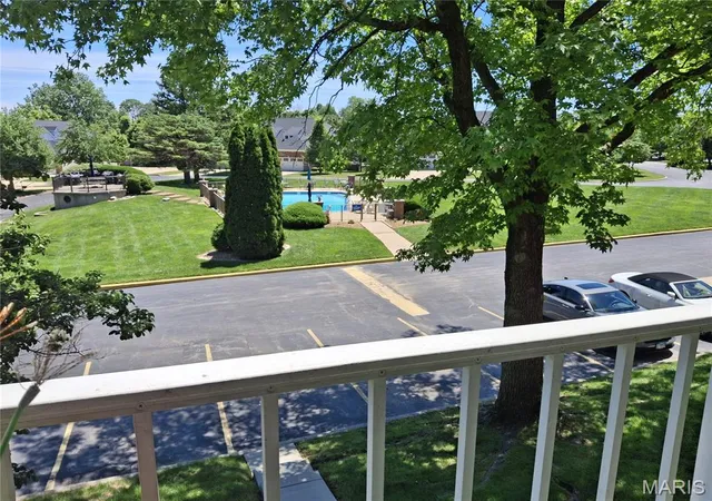 Homes for sale in Edwardsville, IL | 223 Country Club Vw, Edwardsville, IL 62025 | MLS# MIS26034976