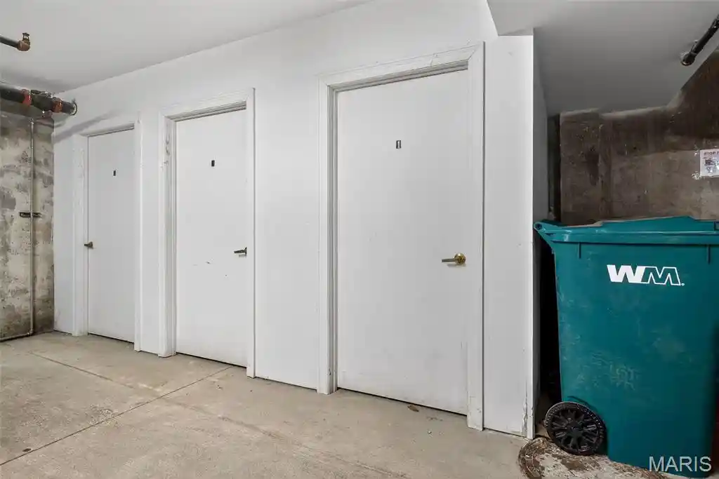 Listing Photo 36 - Condo for sale in 13115 Mill Xing Ct located at 13115 Mill Xing Ct, Creve Coeur, MO 63141 - Unit #205