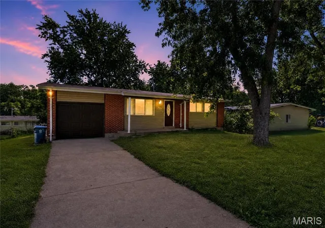 Photo 1 of Single family home for sale at 10226 Green Valley Dr, St Louis, MO 63136 | MLS# MIS26034995 | Listing updated on 2026-09-15