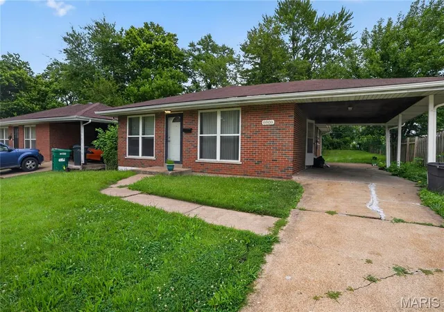 Homes for sale in Jennings, MO | 8808 Cherrywood Ln, Jennings, MO 63136 | MLS# MIS26035045
