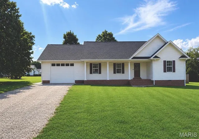 Photo 2 of Single family home for sale at 11679 Finley Dr, Dexter, MO 63841 | MLS# MIS26035047 | Listing updated on 2026-09-06