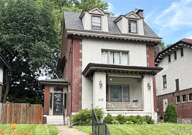 Homes for sale in University City, MO | 415 Westgate Ave, University City, MO 63130 | MLS# MIS26035068