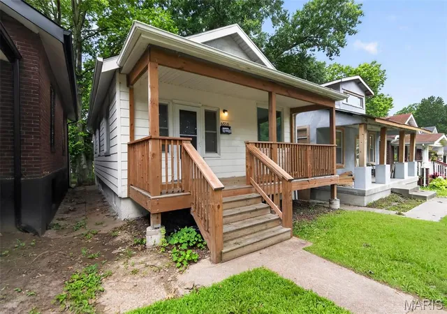 Photo 4 of Single family home for sale at 6510 Julian Ave, Saint Louis, MO 63133 | MLS# MIS26035102 | Listing updated on 2026-10-20