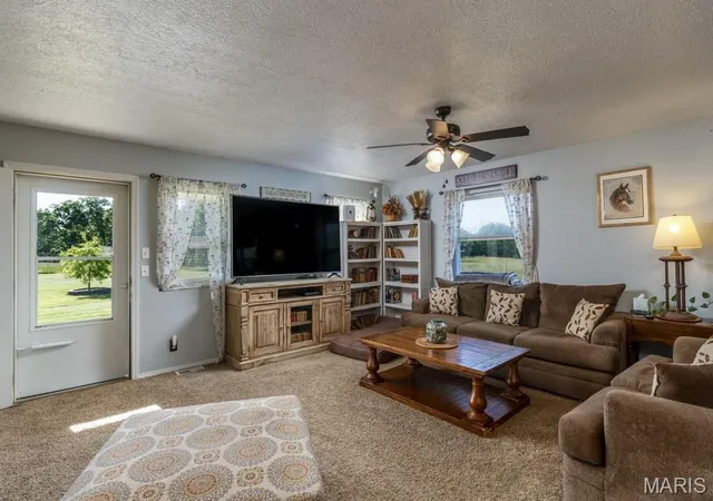 Photo 4 of Single family home for sale at 34116 Olathe Dr, Lebanon, MO 65536 | MLS# MIS26035115 | Listing updated on 2026-08-12