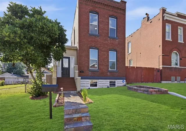 Photo 3 of Single family home for sale at 4405 Alaska Ave, St Louis, MO 63111 | MLS# MIS26035142 | Listing updated on 2026-08-22