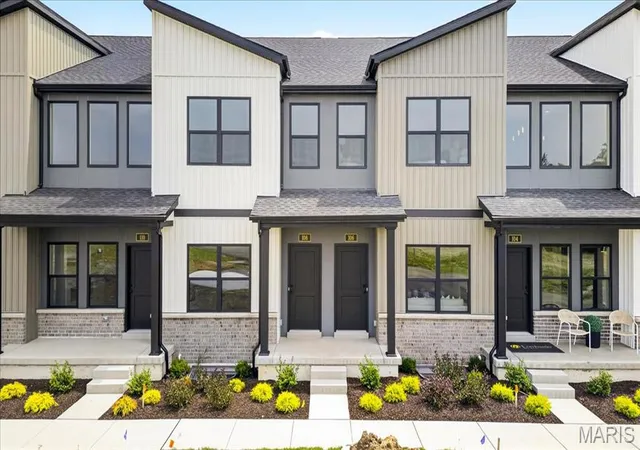 Photo 1 of Townhouse for sale at 108 Cottle Creek Wy, Saint Charles, MO 63304 | MLS# MIS26035174 | Listing updated on 2026-08-31